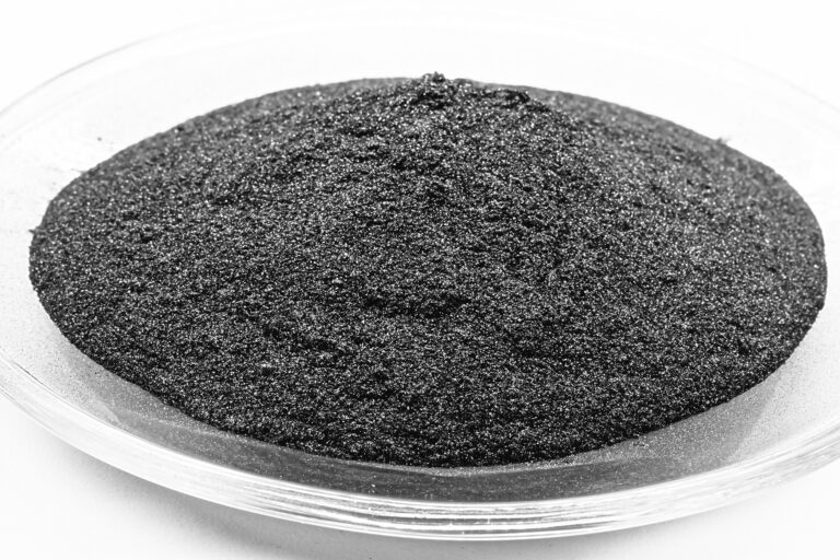 Powder metallurgy manufacturing process producing metal components
